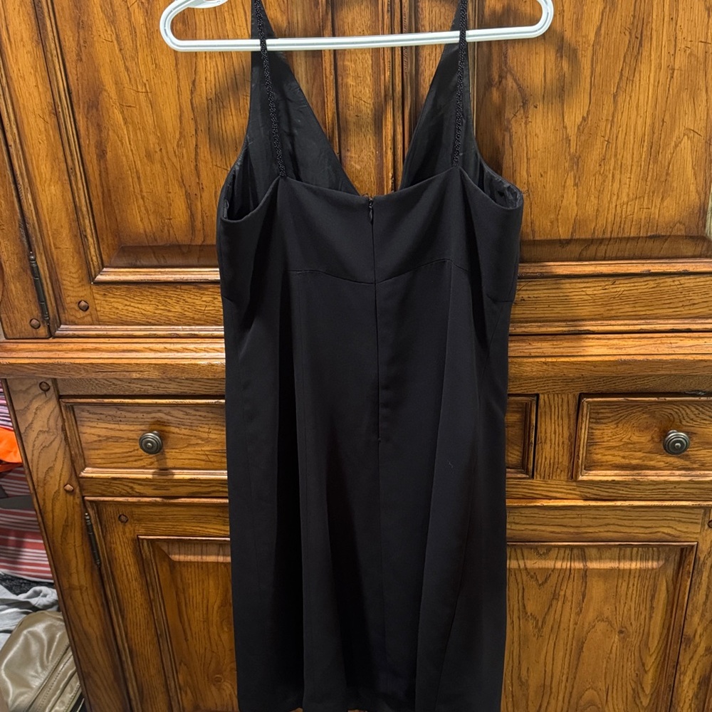 Maggy London Elegant Black Backless Dress - Picture 5 of 5